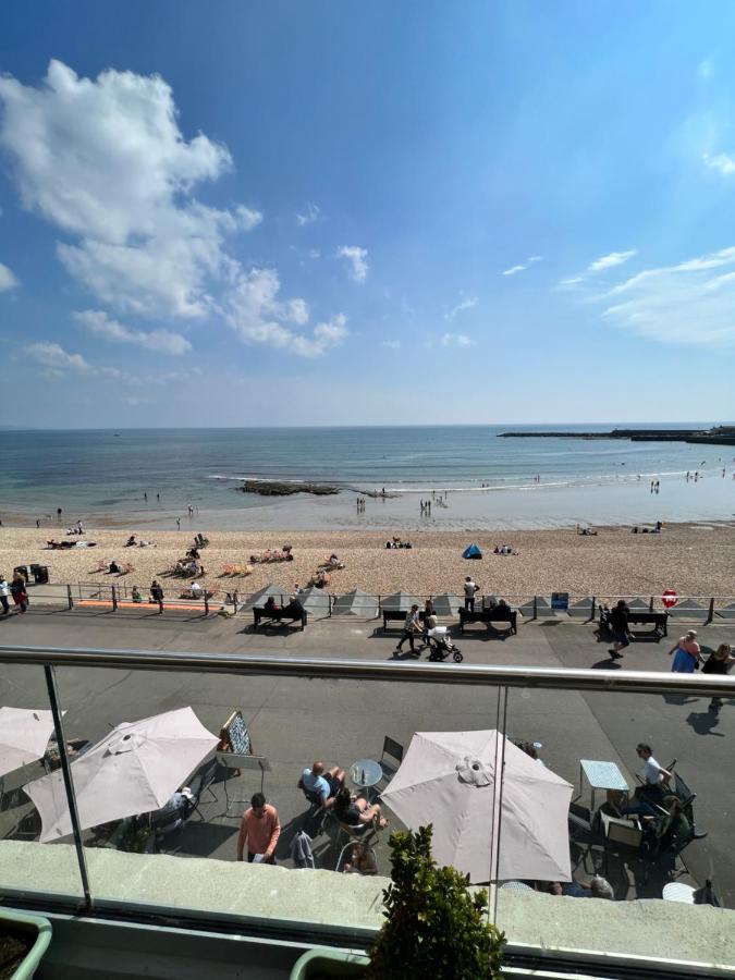 Largigi Offering Two Amazing Panoramic Sea Front Apartments 莱姆里吉斯 外观 照片